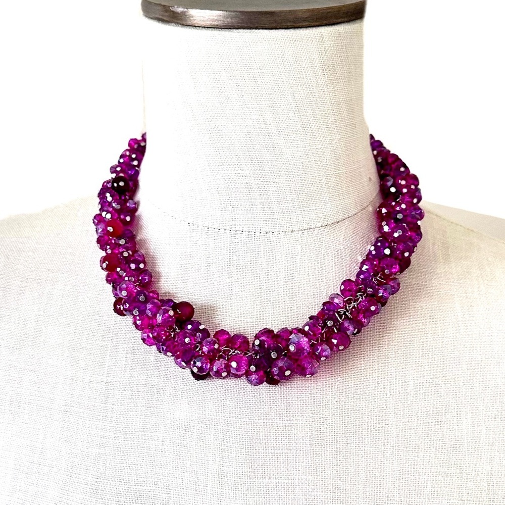 WHITE HOUSE BLACK MARKET Magenta Pink Cluster Beaded Necklace